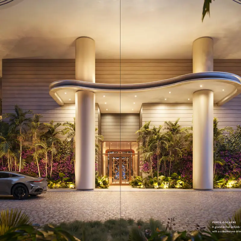 Porte-cochère arrival